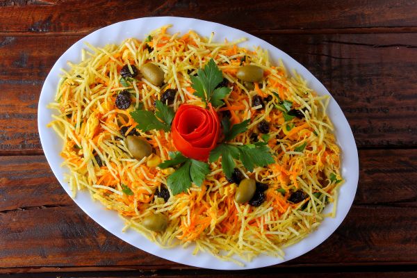 Salada colorida com frutas e legumes