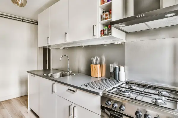 como organizar cozinha pequena sem gastar muito